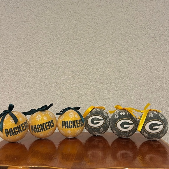 Green Bay Packers Christmas Ornaments Printed Graphics LED Light Up Set Of 6 - Picture 3 of 6